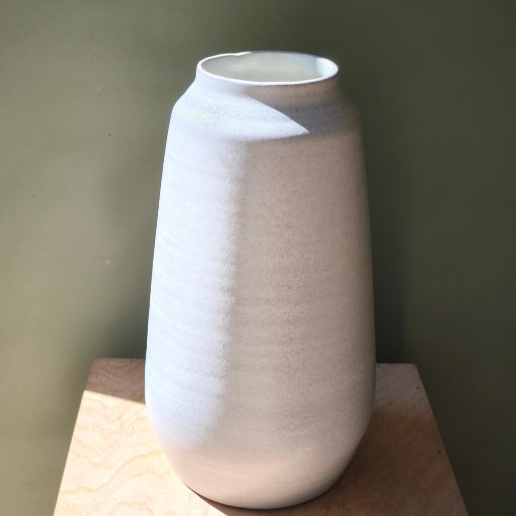 Vaas Magnolia Kõrge (D11.7xH32.5), Keramik Liebe